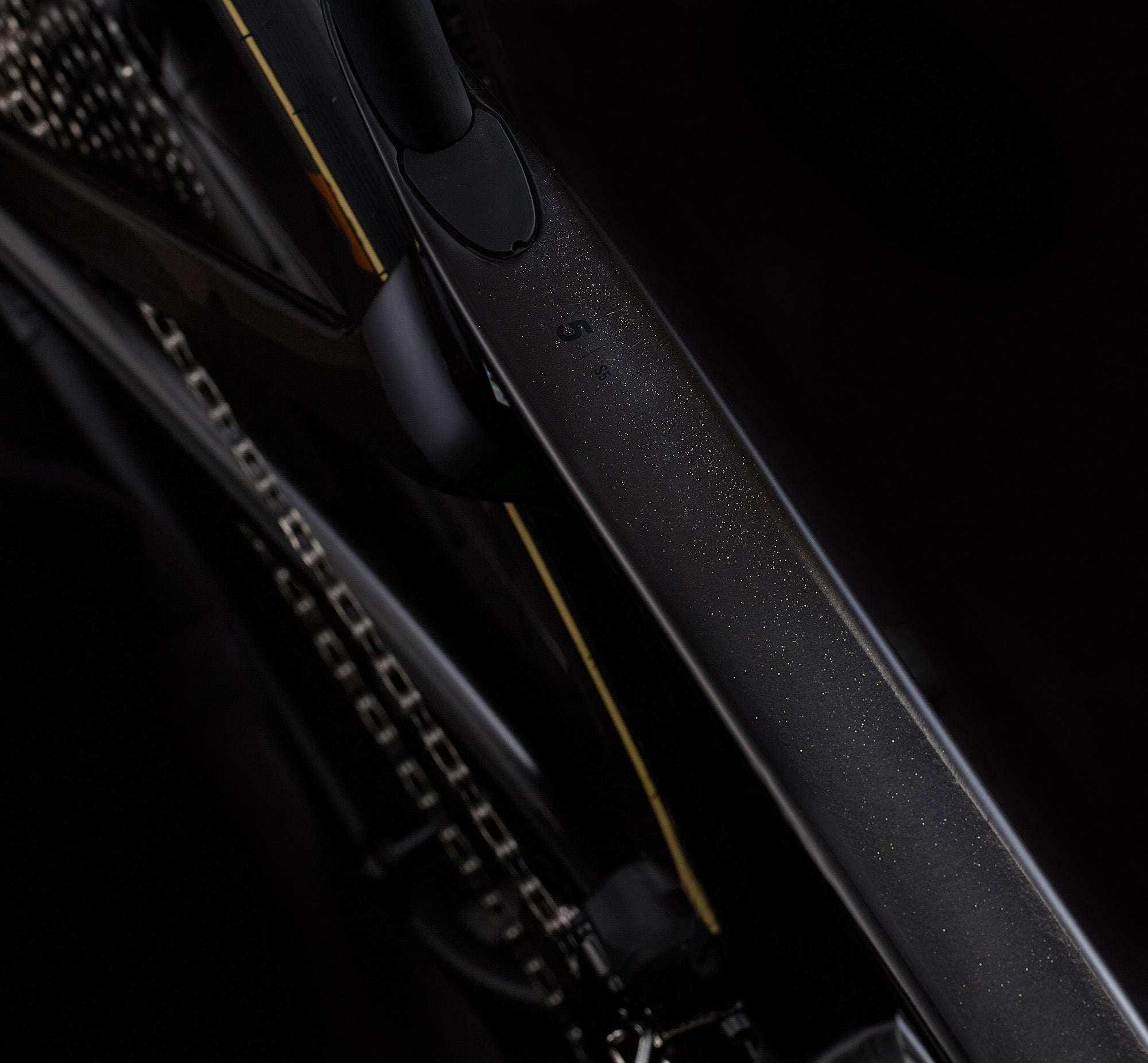 0L0S5GDI1C_DETAIL_4_1